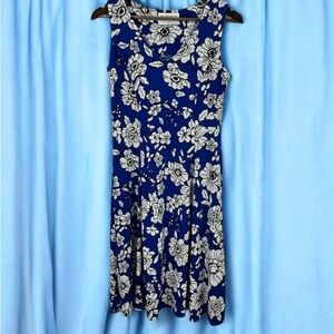 Julian Taylor ~ Dress  ~ Women’s ~ Large ~ Size 14 ~ Blue & White  ~ Floral
